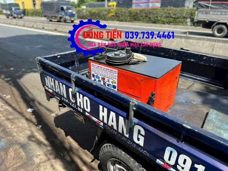 Bàn Giao máy uốn thép D35